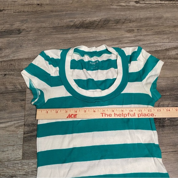 Express Sexy Basic Women’s Sz S Green/White t-Shirt Short Sleeve Round Neck -EUC - Picture 3 of 5
